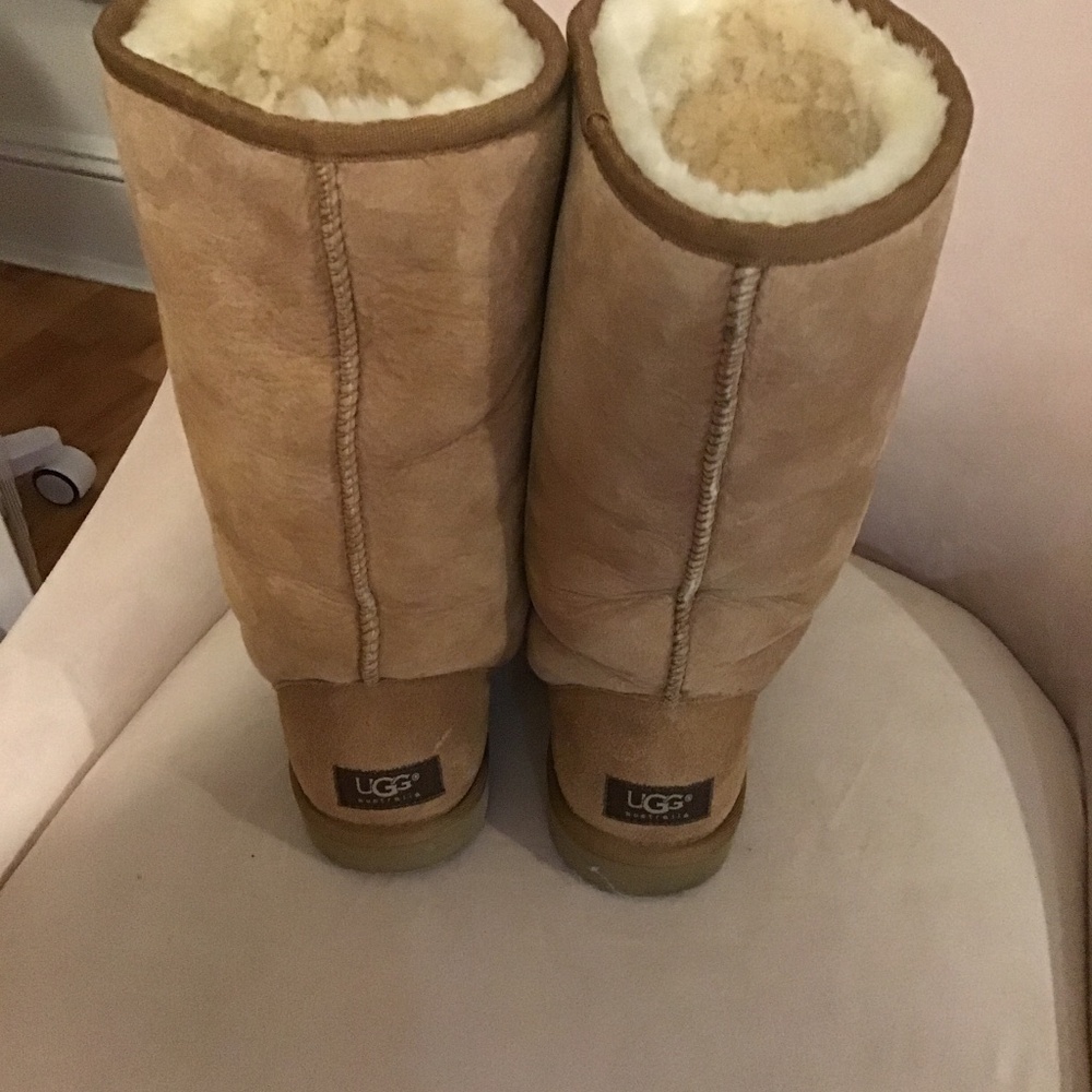 Ugg Boots - image 3